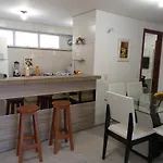 Em Vizinho Ao Park Apartamento